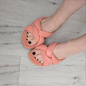 Universal Thread | 'Cosette' coral pink puffy cross boho slide sandals | WMS 9
